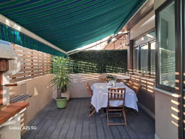 Apartamento T2 com varanda e Terraço Cova da Piedade, Almada