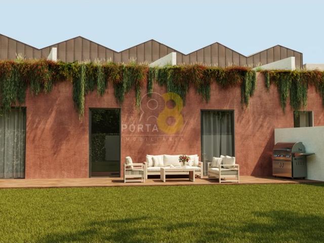 Apartamento T2 com varanda na Senhora da Hora