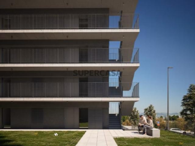 Apartamento T2 com varanda no Monte da Virgem Vila Nova de Gaia