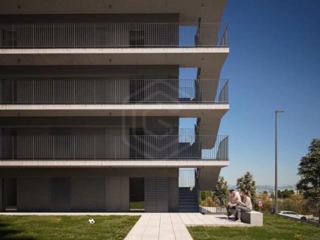 Apartamento T2 com varanda no Monte da Virgem Vila Nova de Gaia