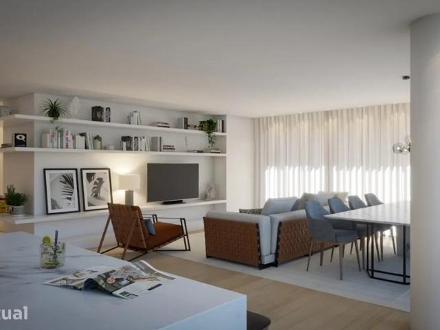 Apartamento T2 com varandas à venda em Paranhos no Porto