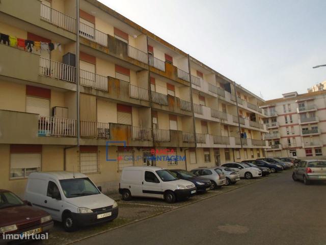 Apartamento T2 com varandas Samora Correia
