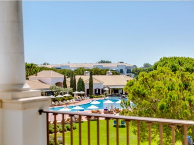 Apartamento T2 com Vista Jardim e Golfe