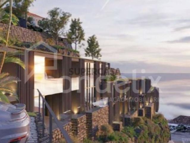 Apartamento T2 com vista mar na Calheta
