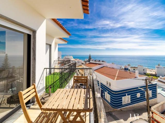 Apartamento T2 com Vista Mar a poucos minutos a pé do centro. 101m² Praia da Luz