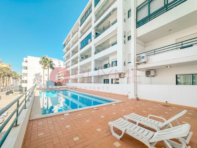 Apartamento T2 com Vista Mar e Piscina em Quarteira