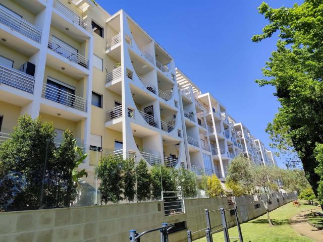 Apartamento T2 com Vista Mar em Alcabideche 155m² Alcabideche