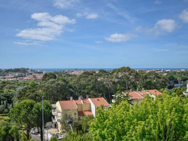 Apartamento T2 com Vista Mar em Alcabideche