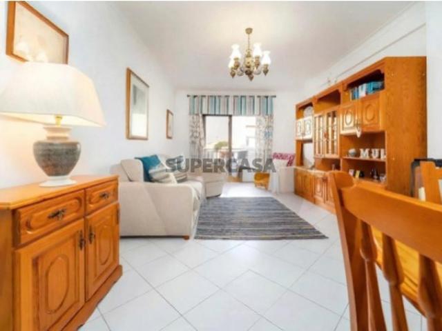 Apartamento T2 com vista mar em Quarteira, a poucos passos da praia
