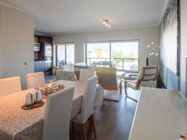 Apartamento T2 com Vista Mar Lagos, Meia Praia