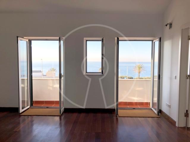 Apartamento T2, com vista sobre o mar em São Pedro do Estoril