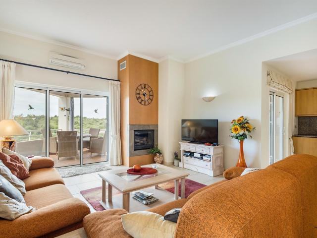 Apartamento T2 com vista para o campo de golfe de Vale da Pi. 110m² Lagoa e Carvoeiro