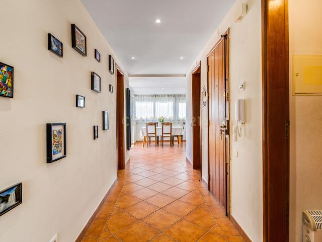 Apartamento T2 com Vista Ria, em Faro
