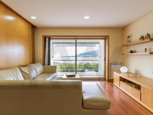 Apartamento T2 com Vista Rio Minho & Escritório Alto da Veiga, Seixas