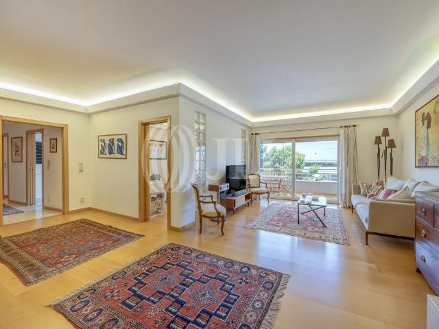 Apartamento T2 com vista rio, no Alto de Algés, em Oeiras 0m² Algés, Linda a Velha e Cruz Quebrada Dafundo