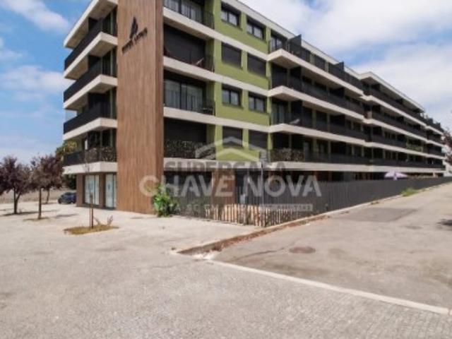 Apartamento T2 Como Novo c/ terraço 40 m2