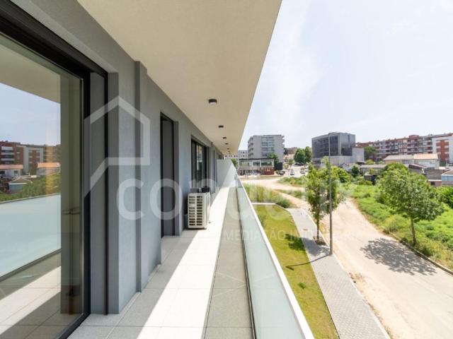 Apartamento T2 Como Novo em Canidelo 116m² Canidelo