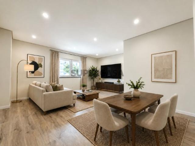 Apartamento T2 / Construção Recente com Garagem Box de 70m2