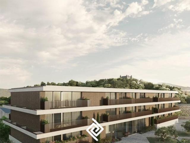Apartamento T2 de alto luxo no Centro de Santa Maria da Feir. 102m² Feira