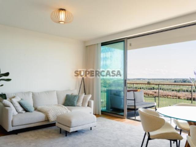 Apartamento T2 de luxo no Condomínio Bayline em Armação de Pêra