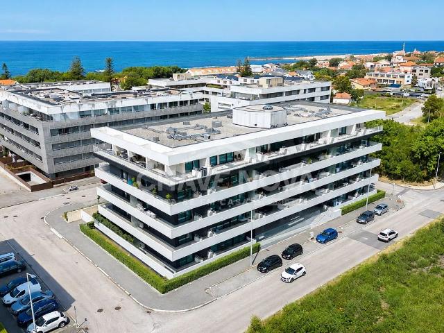 Apartamento T2 de Luxo no Forbes Garden – Granja | A 300m da Praia