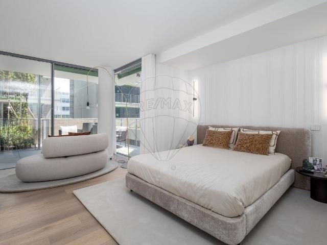 Apartamento T2 de luxo à venda em Braço de Prata