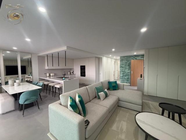 Apartamento T2 de luxo com vista mar