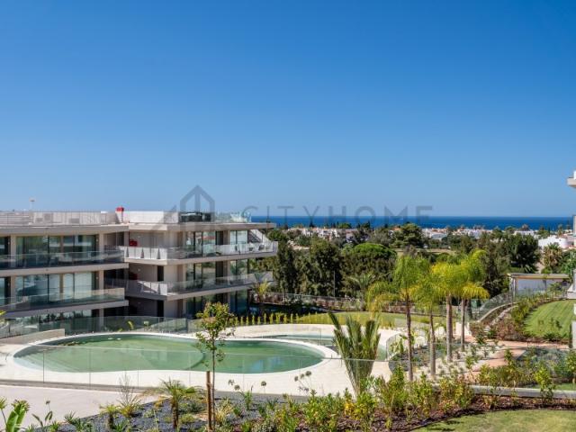 Apartamento T2 de Luxo com Amplo Terraço em Carvoeiro