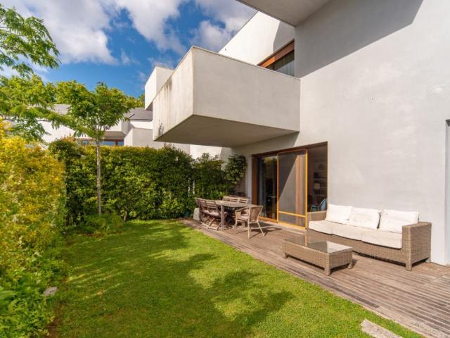 Apartamento T2 de Luxo com Jardim Privativo no Restelo, inse. 0m² Belém