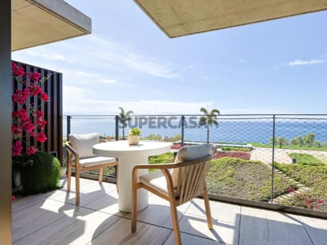 APARTAMENTO T2 DE LUXO | VISTA MAR | ESTRADA MONUMENTAL