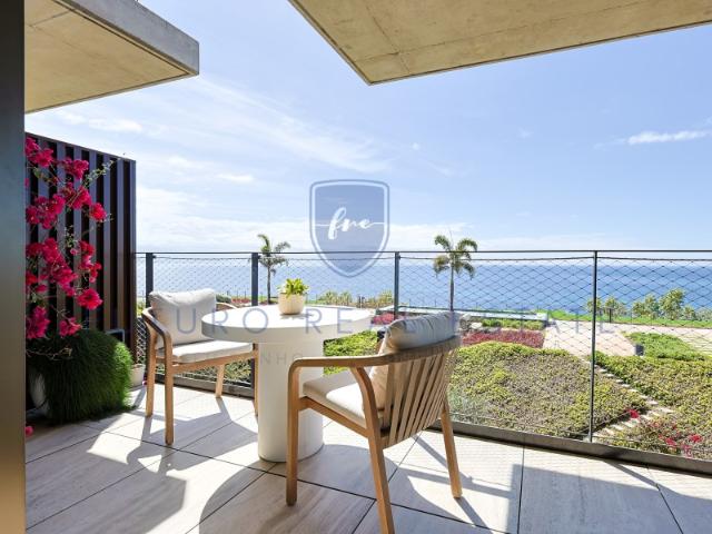 APARTAMENTO T2 DE LUXO | VISTA MAR | ESTRADA MONUMENTAL