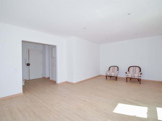Apartamento T2 duplex com garagem na Estrela, Lisboa 108m² Lisboa