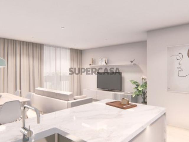 Apartamento T2 Duplex com Terraço, Arrumos e Lugar de Garagem em Leça da Palmeira, Matosinhos