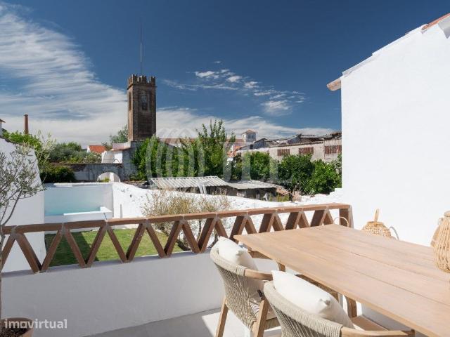 Apartamento T2 duplex, com terrao, em Borba, Alentejo