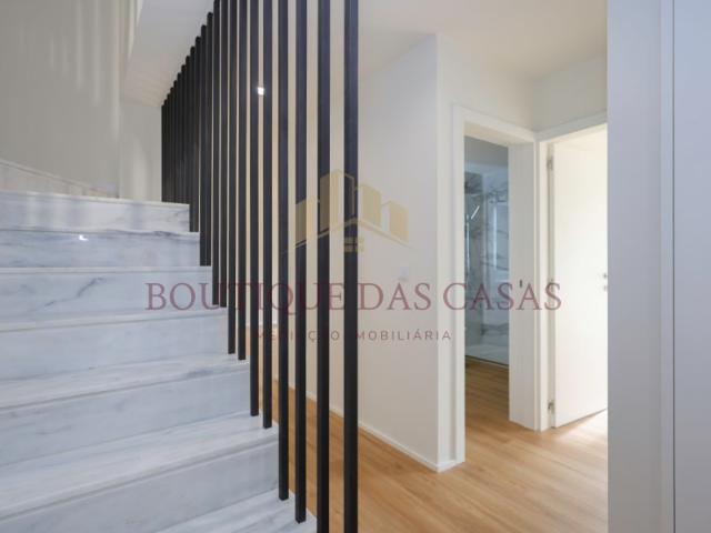 Apartamento T2 Duplex com Varanda em Matosinhos Sul