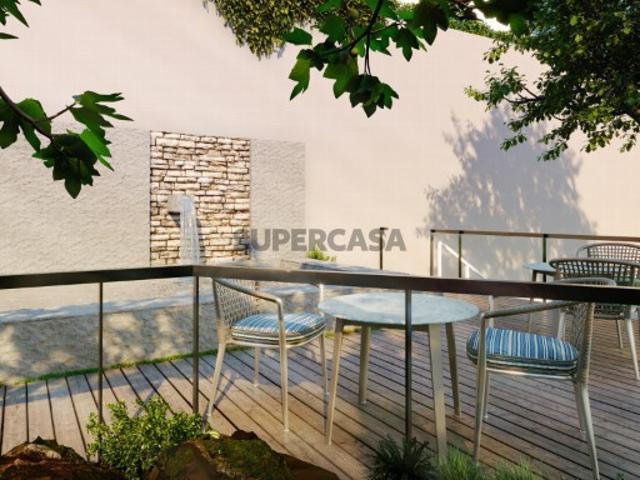 Apartamento T2 Duplex com varanda, em novo empreendimento em Campo de Ourique