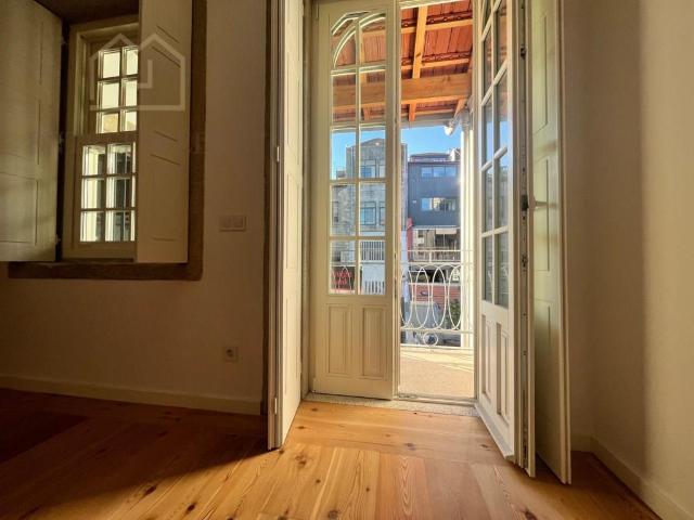 Apartamento T2 Duplex com varanda para comprar | Rua da Alma. 104m² Cedofeita, santo ildefonso, sé, miragaia, são nicolau e vitória