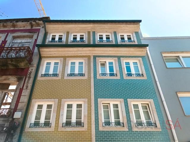 Apartamento T2 duplex com varandas no centro histórico de Braga, em S. Vicente para arrendamento