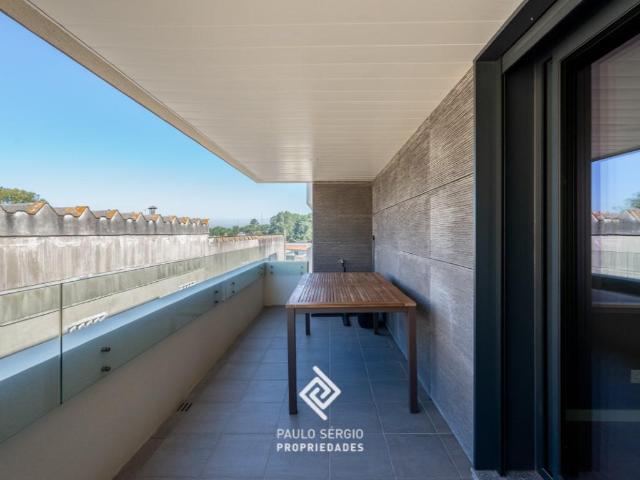 Apartamento T2 duplex com vista mar na praia de Valadares. 78m² Da madalena e samaiões