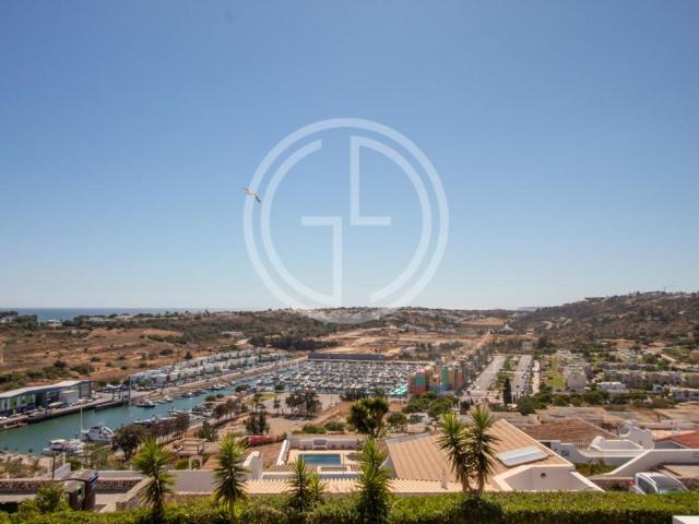 Apartamento T2 Duplex, com vista da linha mar e Marina de Al. 136m² Albufeira Olhos de Água