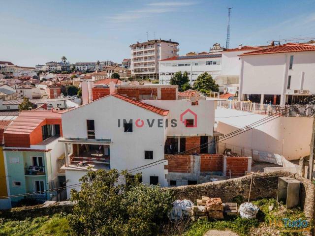 Apartamento T2 Duplex centro histórico de Leiria | 26063918124