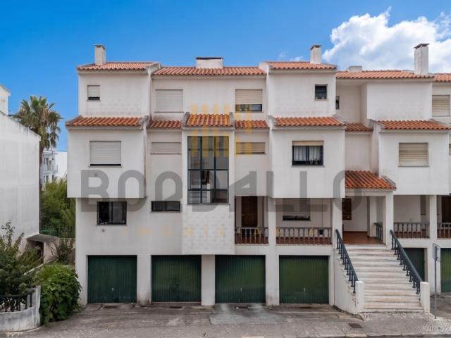 Apartamento T2 Duplex Avenal Caldas da Rainha
