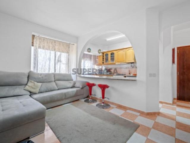 Apartamento T2 Duplex em Coina, Barreiro