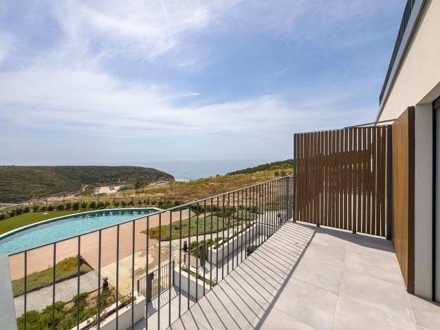 Apartamento T2 Duplex Ericeira 6 km, A Casa das Casas