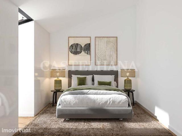 Apartamento T2 duplex junto à emblemática Rua de Santa Catarina