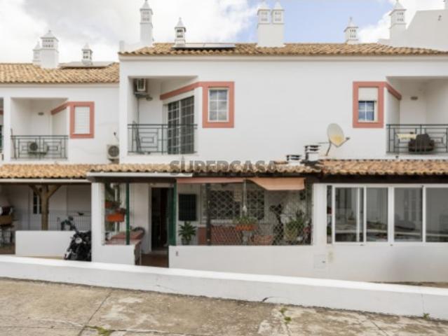 Apartamento T2 Duplex no Centro de Salir