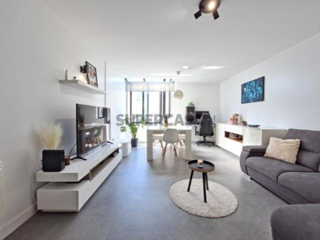 Apartamento T2 Duplex, na Marginal de Esposende