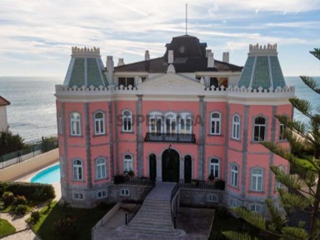 Apartamento T2 duplex na Praia da Azarujinha, Cascais