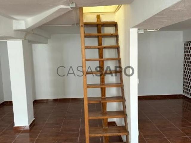 Apartamento T2 Duplex para alugar em Lisboa