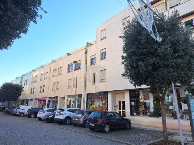 Apartamento T2 Duplex para arrendamento anual no Centro de Esposende